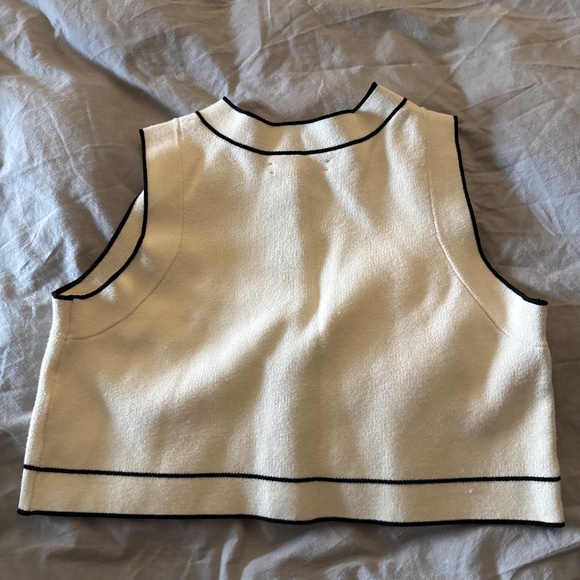 Oak & Fort top in size XS - Picture 2 of 2